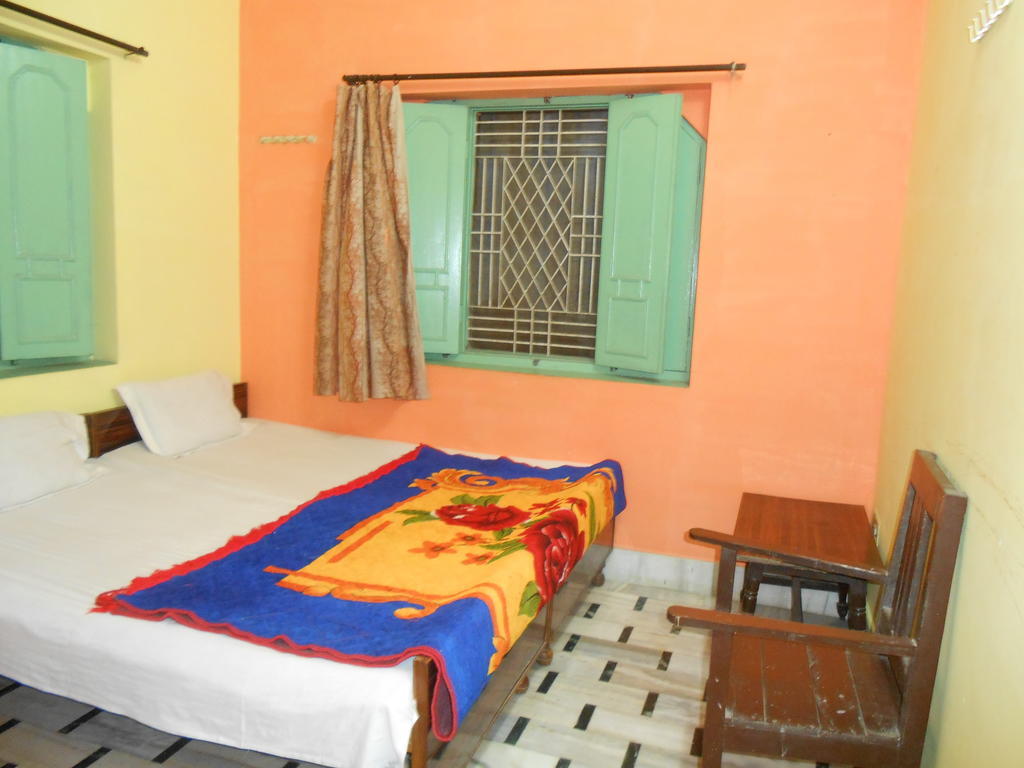 Elvis Guest House Varanasi Quarto foto