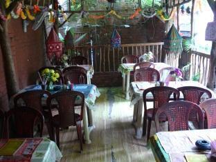 Elvis Guest House Varanasi Exterior foto